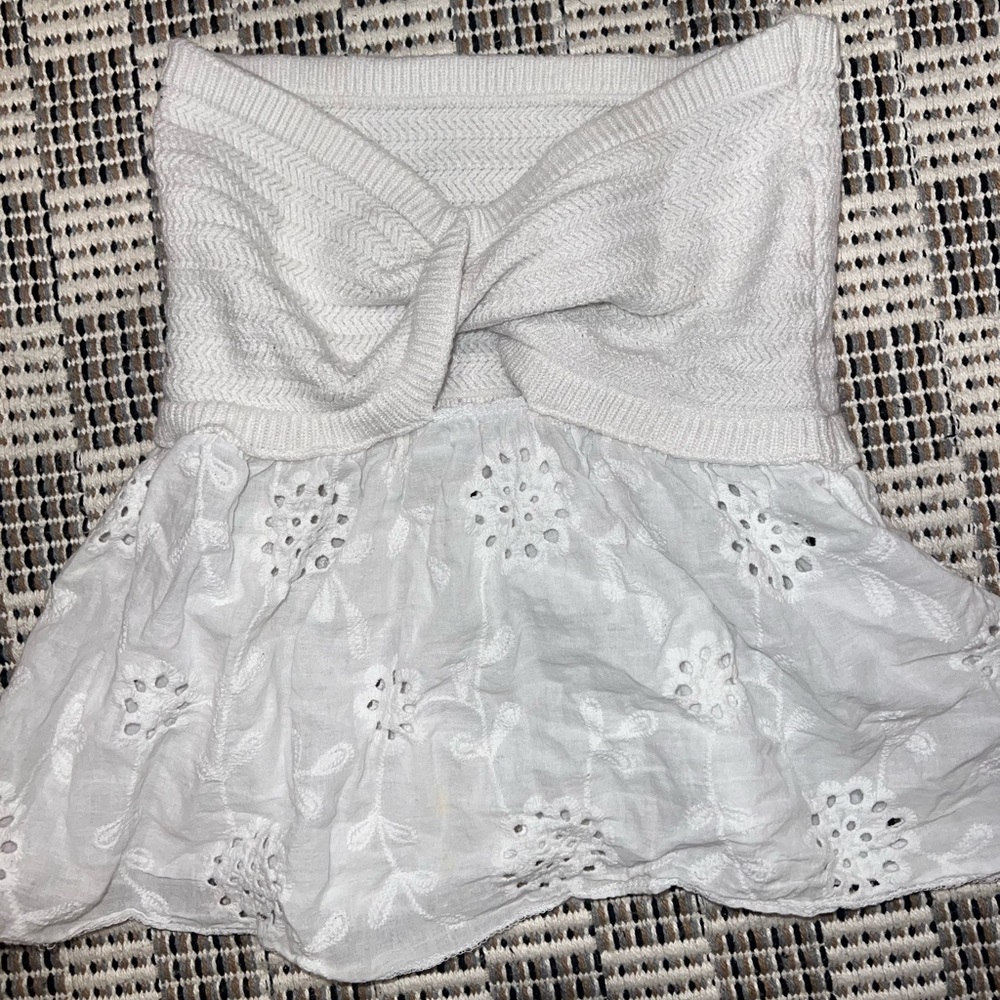 Woman’s size small top